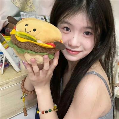 单车上的少女